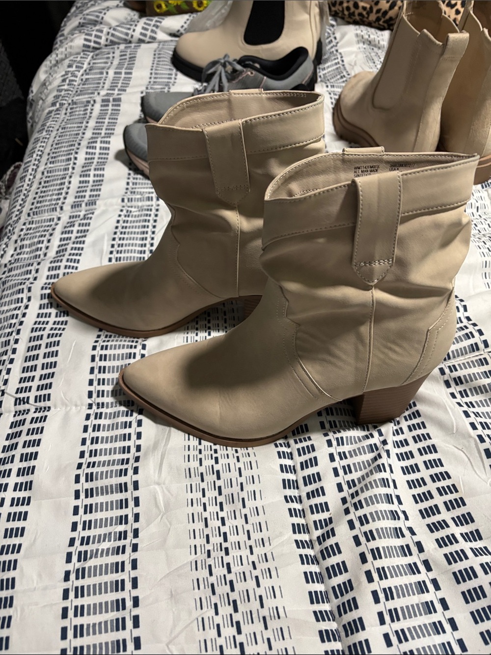 Time and Tru Beige Pointed-Toe Western Ankle Boots Size 8